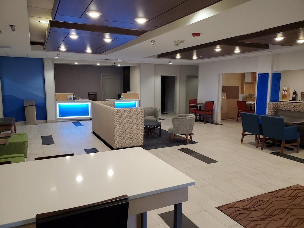 Junction City Inn & Suites Buitenkant foto