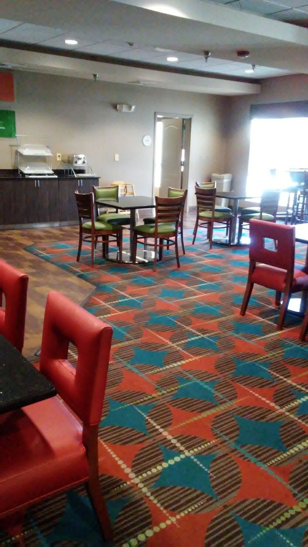 Junction City Inn & Suites Buitenkant foto